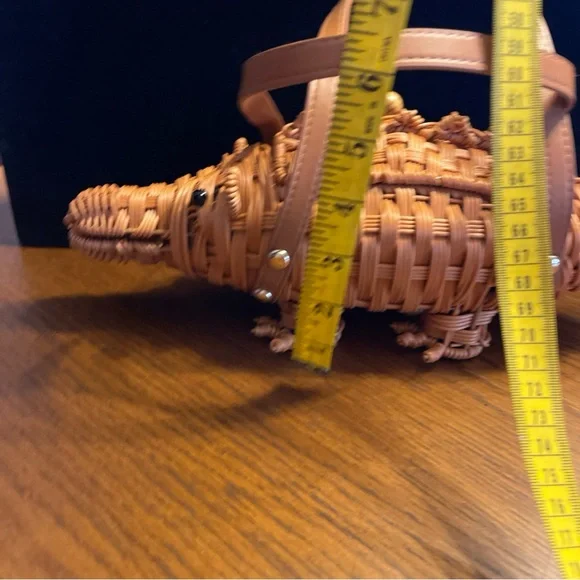 Tommy Bahama Woven Alligator/Retailer Basket Purse in Tan NWT collectible - Picture 6 of 10